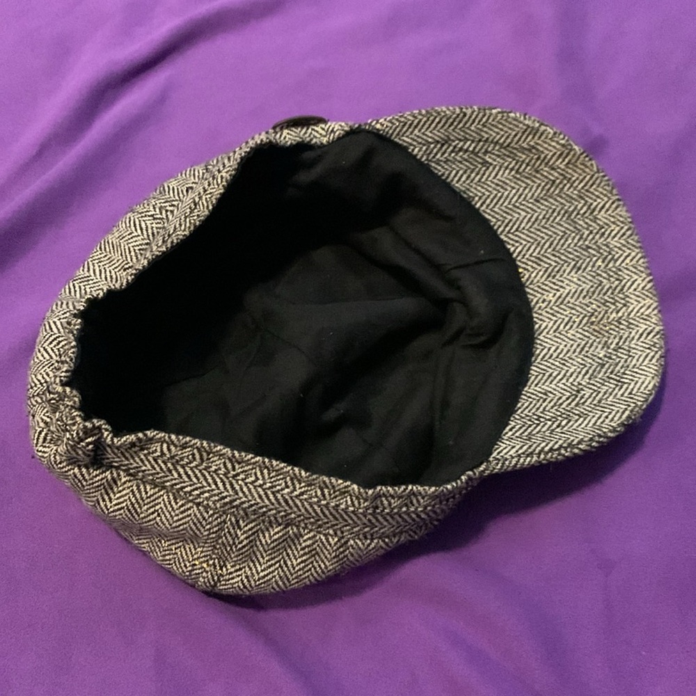 Hat - Picture 4 of 4